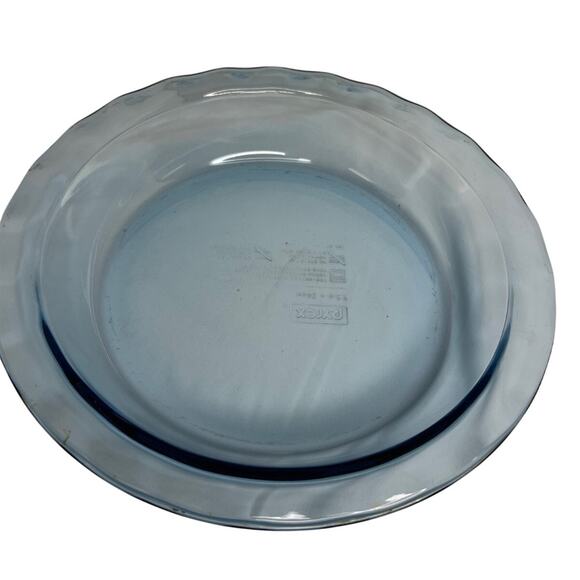 Pyrex C209 Blue Tint Glass Fluted Ruffled Rim Pie Baking Plate - Picture 1 of 4
